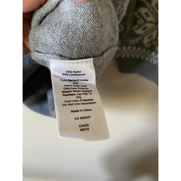 NWT Talbots Lambswool Gray Snowflake 3/4 Sleeve Sweater- Size Medium - Picture 3 of 7